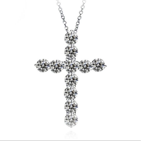**NEW STERLING SILVER DIAMOND CROSS NECKLACE - Picture 4 of 4